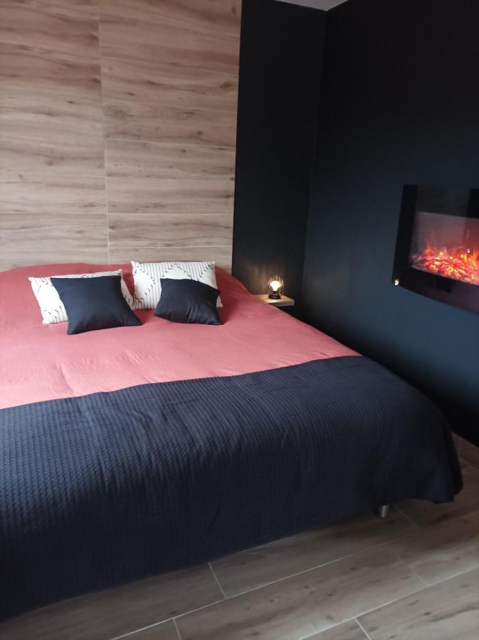 Loft Sauna Jacuzzi Ospariegeois Lavelanet Eksteriør bilde